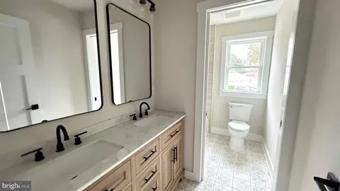 Entry Way - 730 E 2nd St, Florence, NJ 08518 photo 8 of 11