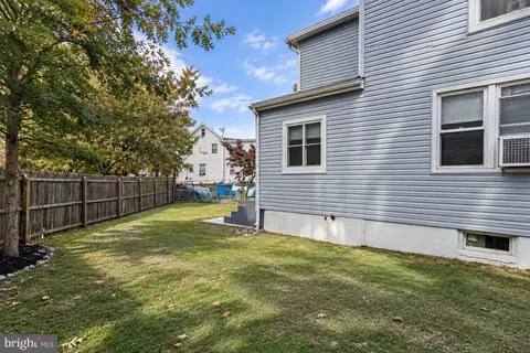 105 E Washington St, Riverside, NJ 08075 photo 4
