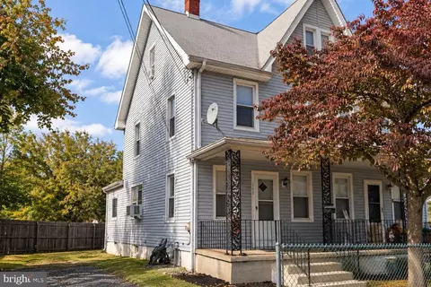 105 E Washington St, Riverside, NJ 08075 photo 2
