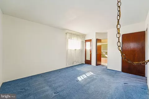 Bedroom - 2 Hunter Dr, Delran, NJ 08075 photo 2 of 6