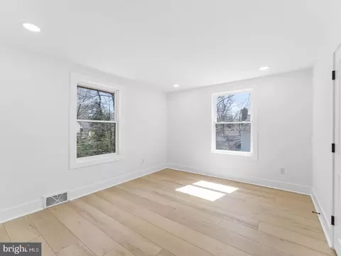 Bedroom - 3 Overbrook Cir, Moorestown, NJ 08057 photo 3 of 4