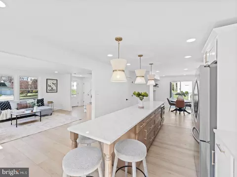 Entry Way - 3 Overbrook Cir, Moorestown, NJ 08057 photo 1 of 1