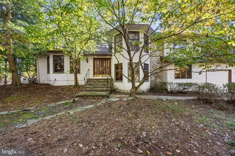 22 Tansborough Rd, Medford, NJ 08055