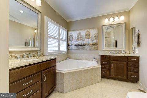 35 Paddock Ln, Cinnaminson, NJ 08077 photo 17