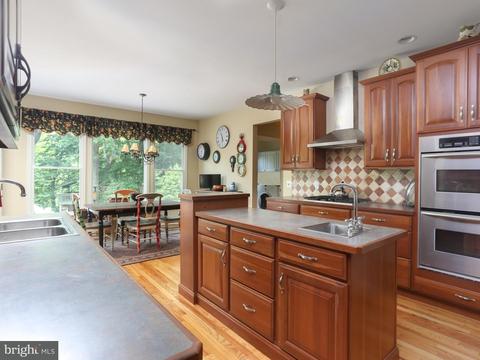53 Streeker Rd, Wrightstown, NJ 08562 photo 10