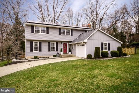 691 Cornwallis Dr, Mount Laurel, NJ 08054 photo 1