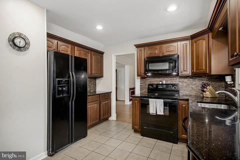 691 Cornwallis Dr, Mount Laurel, NJ 08054 photo 7