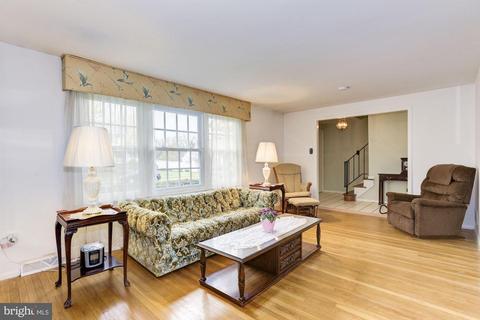 1 Sequoia Dr, Cinnaminson, NJ 08077 photo 3