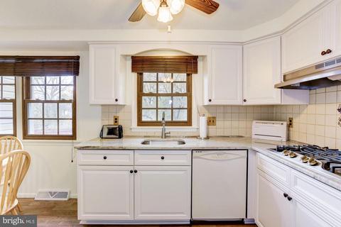 1 Sequoia Dr, Cinnaminson, NJ 08077 photo 8