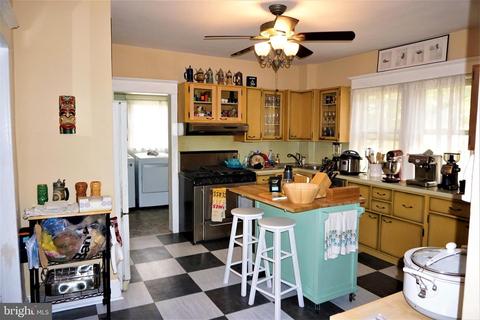 545 Kossuth St, Riverside, NJ 08075 photo 4