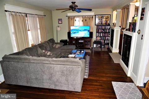 545 Kossuth St, Riverside, NJ 08075 photo 3