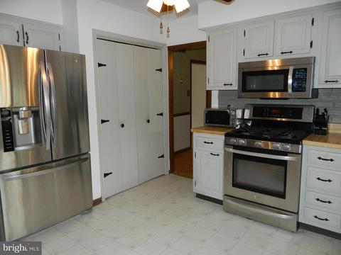 931 E Third St, Florence, NJ 08518 photo 15