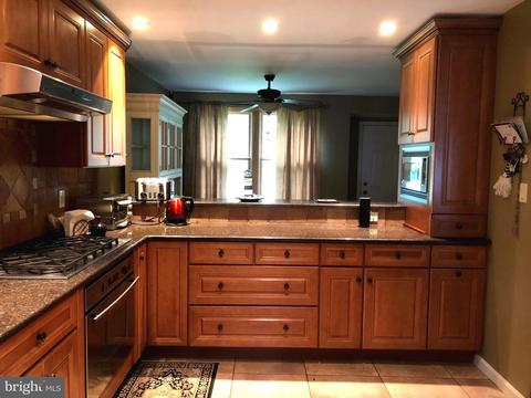 1 Woodside Dr, Tabernacle, NJ 08088 photo 4
