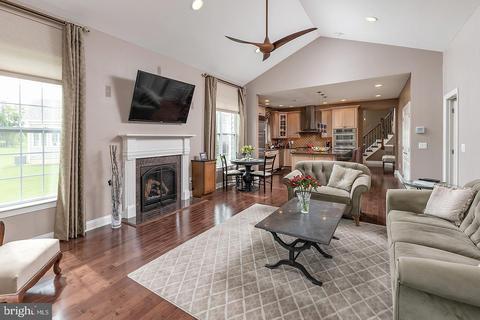 203 Eagle Ct, Moorestown, NJ 08057 photo 14