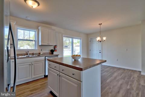 210 N Pine Ave, Maple Shade, NJ 08052 photo 12
