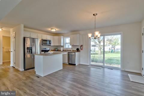210 N Pine Ave, Maple Shade, NJ 08052 photo 9