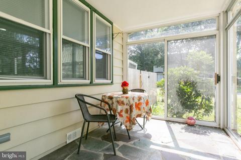 314 Van Sciver St, Beverly, NJ 08010 photo 4