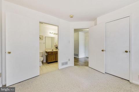 57 Foxglove Dr, Delran, NJ 08075 photo 12