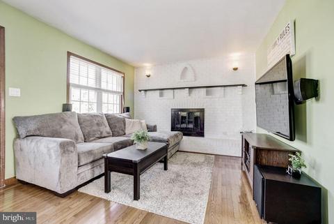 426 Harrison St, Riverside, NJ 08075 photo 2