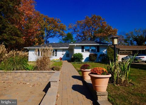 429 E Front St, Florence, NJ 08518 photo 1