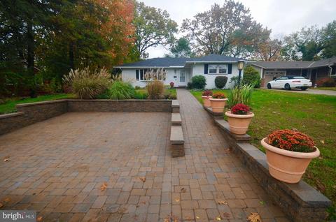 429 E Front St, Florence, NJ 08518 photo 5
