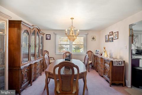 106 Beech Tree Dr, Cinnaminson, NJ 08077 photo 4