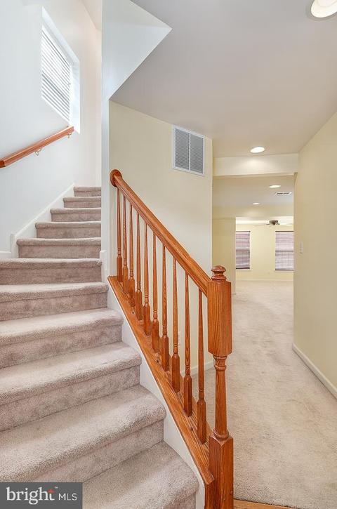 100 River Ln, Riverside, NJ 08075 photo 8