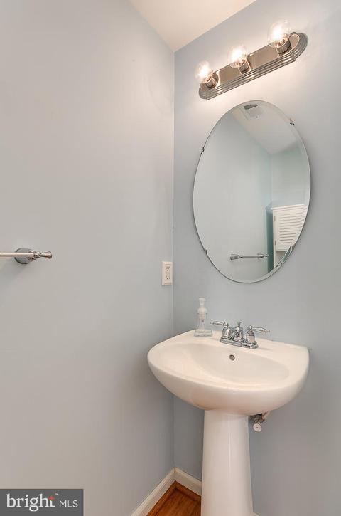 100 River Ln, Riverside, NJ 08075 photo 9