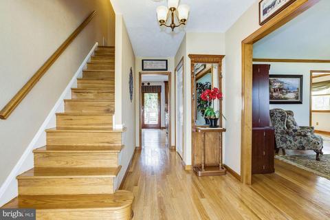 150 Jacqueline Ave, Delran, NJ 08075 photo 3