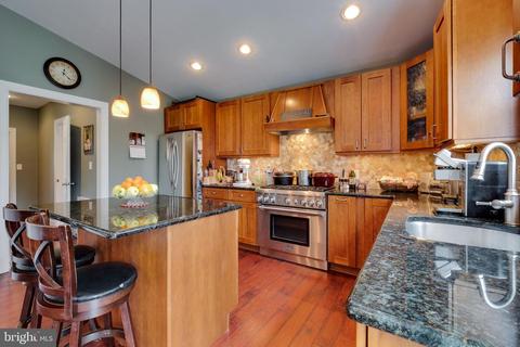 306 3rd St, Riverton, NJ 08077 photo 9