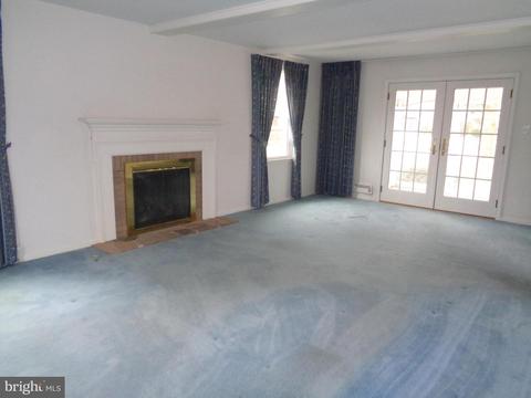829 Windsor Dr, Cinnaminson, NJ 08077 photo 5