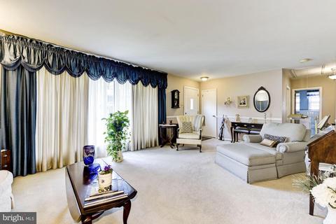 17 Thomas Ave, Maple Shade, NJ 08052 photo 3