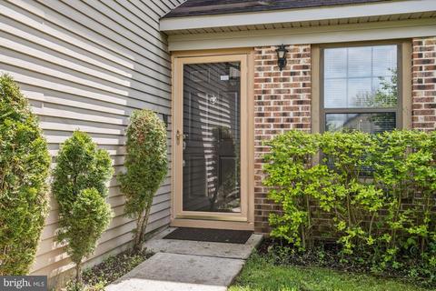 31 E Oleander Dr, Mount Laurel, NJ 08054 photo 2