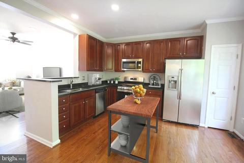 66 River Ln, Riverside, NJ 08075 photo 1