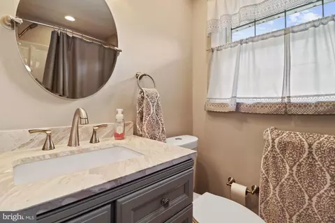 300 Juniata Ave, Delran, NJ 08075 photo 17
