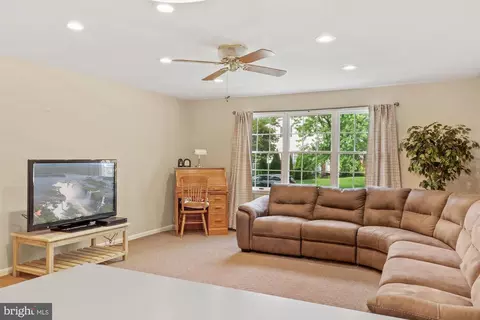 300 Juniata Ave, Delran, NJ 08075 photo 9