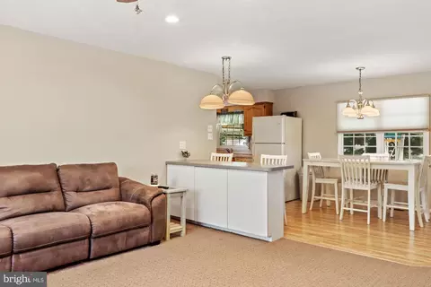 300 Juniata Ave, Delran, NJ 08075 photo 8