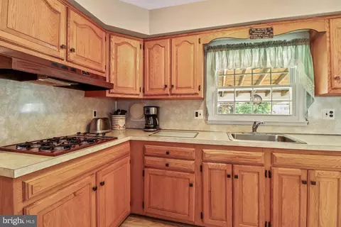 300 Juniata Ave, Delran, NJ 08075 photo 13
