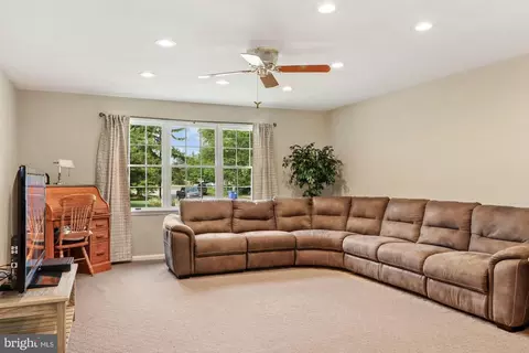300 Juniata Ave, Delran, NJ 08075 photo 7