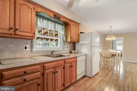 300 Juniata Ave, Delran, NJ 08075 photo 14