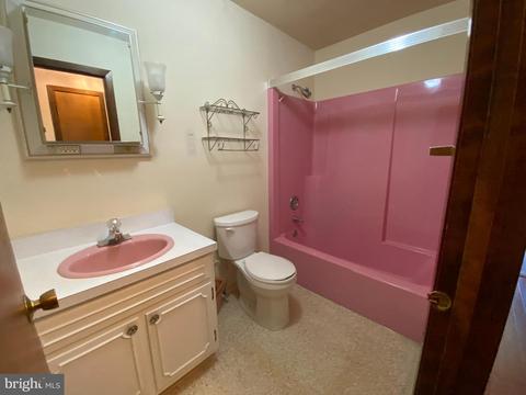 203 Croshaw Rd, Wrightstown, NJ 08562 photo 8