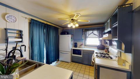 427 E Park Ave, Maple Shade, NJ 08052 photo 6
