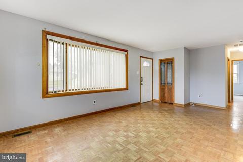 101 N Stiles Ave, Maple Shade, NJ 08052 photo 7