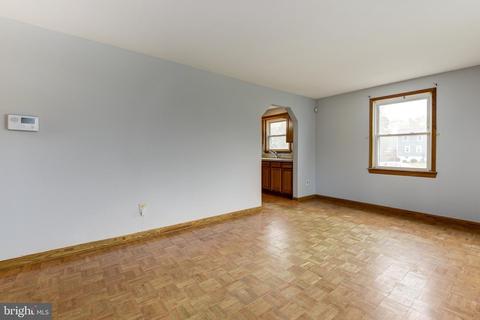 101 N Stiles Ave, Maple Shade, NJ 08052 photo 8