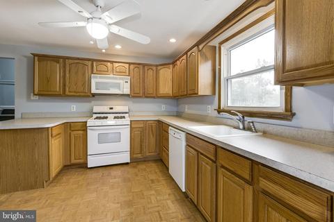 101 N Stiles Ave, Maple Shade, NJ 08052 photo 9