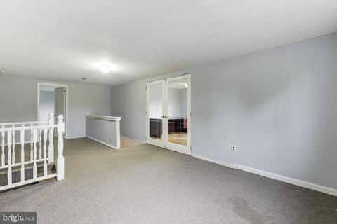 101 N Stiles Ave, Maple Shade, NJ 08052 photo 4