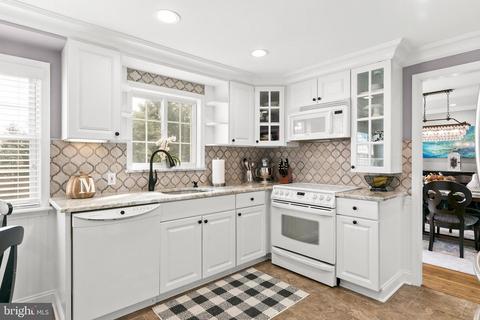 113 Beech Tree Dr, Cinnaminson, NJ 08077 photo 9
