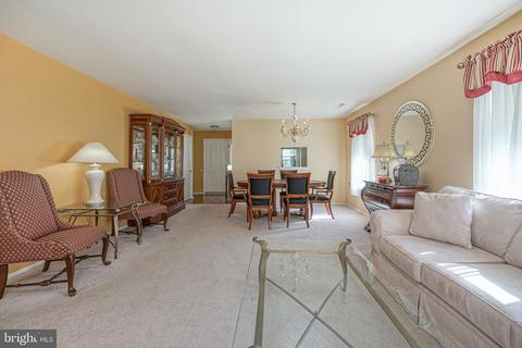 8 Sheppards Ln, Mount Laurel, NJ 08054 photo 7