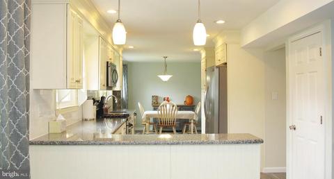 18 Navy Dr, Delran, NJ 08075 photo 10