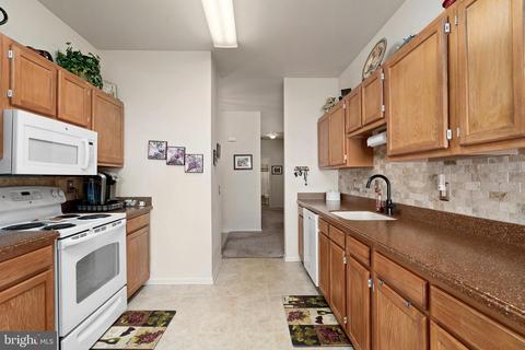 18 Ashley Dr, Delran, NJ 08075 photo 6